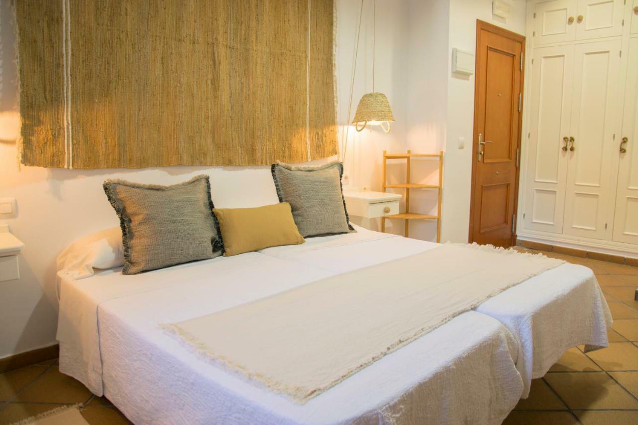 Hotel Mariantonia Chiclana de la Frontera Exterior photo